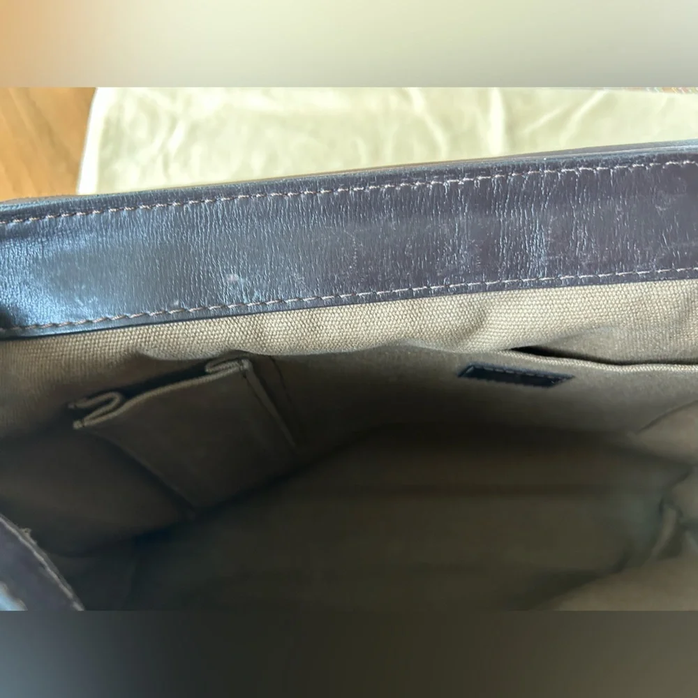 Louis Vuitton Omaha Messenger Bag with dust bag - Picture 5 of 8